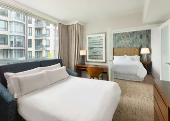 Hilton Vancouver Downtown hotel thumbnail 6