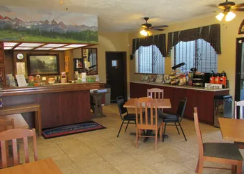 Howard Johnson by Wyndham Leavenworth hotel thumbnail 3