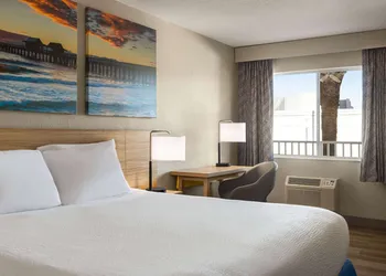 Days Inn by Wyndham Cocoa Beach Port Canaveral hotel thumbnail 6