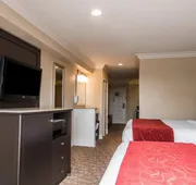 Comfort Suites San Clemente Beach hotel detail image 7