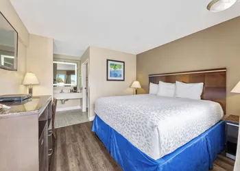 Executive Inn Hotel hotel thumbnail 4