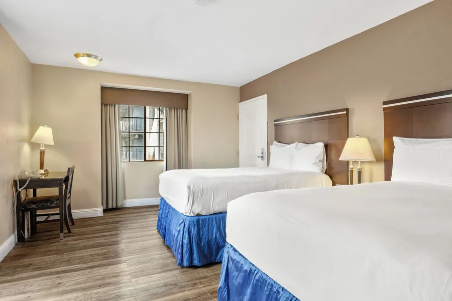 Executive Inn Hotel hotel detail image 6