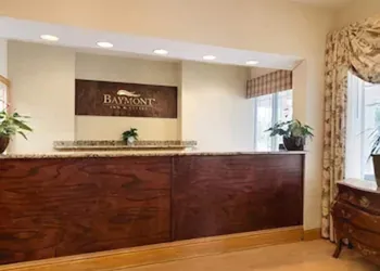 Baymont by Wyndham Fort Myers Airport hotel thumbnail 3
