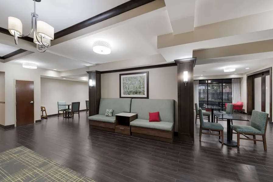 Hampton Inn Marshall hotel detail image 2