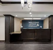 Hampton Inn Marshall hotel detail image 4