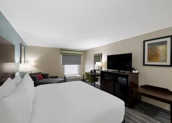 Hampton Inn Marshall hotel thumbnail 5