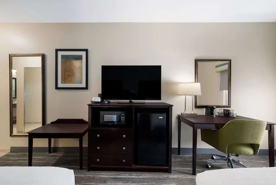 Hampton Inn Marshall hotel detail image 6