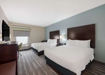 Hampton Inn Marshall hotel thumbnail 8
