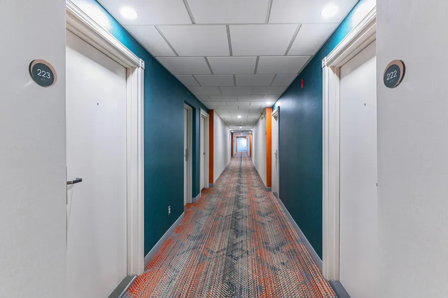 Comfort Suites London hotel detail image 2