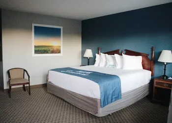 Days Inn by Wyndham Show Low hotel thumbnail 8