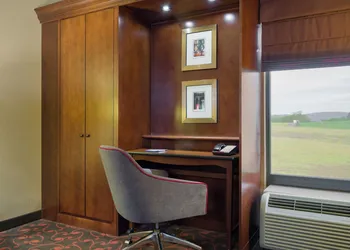 Larkspur Landing Select Carlisle hotel thumbnail 5