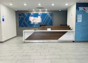 Holiday Inn Express & Suites Sebring by IHG hotel thumbnail 2
