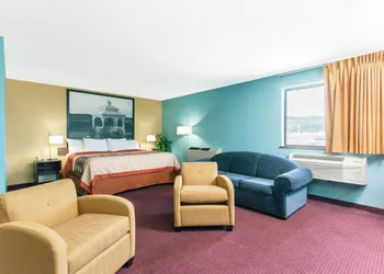 Super 8 by Wyndham Bath Hammondsport Area hotel thumbnail 3