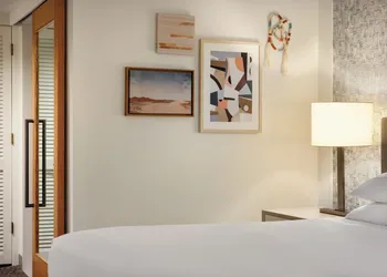 Hilton Scottsdale Resort & Villas hotel thumbnail 6
