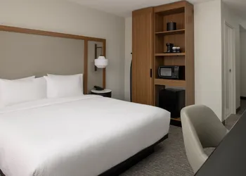 Fairfield Inn by Marriott Issaquah hotel thumbnail 4