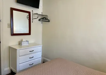 Oasis Guest House hotel thumbnail 8