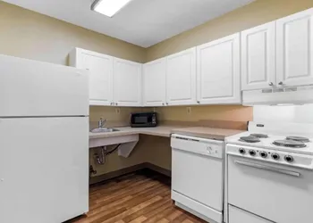 Studio 6 Extended Stay Chicago Vernon Hills Lincolnshire IL hotel thumbnail 7