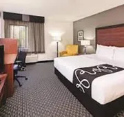 La Quinta Inn & Suites by Wyndham Waxahachie hotel detail image 5