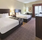 La Quinta Inn & Suites by Wyndham Waxahachie hotel detail image 7