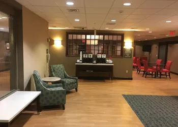 Hampton Inn Bedford hotel thumbnail 2