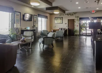 Red River Inn And Suites hotel thumbnail 2