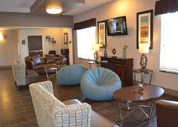 Red River Inn And Suites hotel thumbnail 3