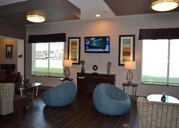Red River Inn And Suites hotel thumbnail 4
