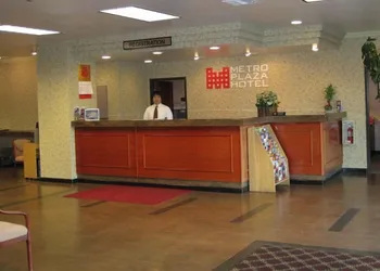 Metro Plaza Hotel hotel thumbnail 3