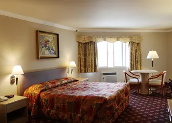Metro Plaza Hotel hotel thumbnail 8