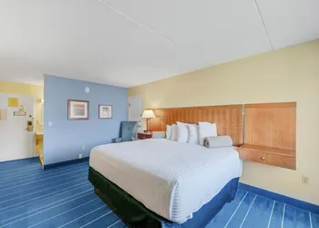 Relax Inn hotel thumbnail 5
