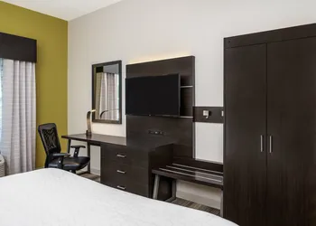 Holiday Inn Express Hotel & Suites Florence I-95 at Hwy 327 by IHG hotel thumbnail 5