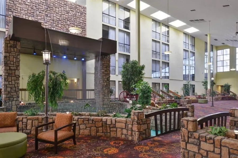 Ramada Plaza by Wyndham Sheridan Hotel & Convention Center hotel detail image 2
