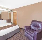 Microtel Inn by Wyndham Franklin hotel detail image 3