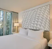Avalon Hotel Beverly Hills, a Member of Design Hotels hotel detail image 4