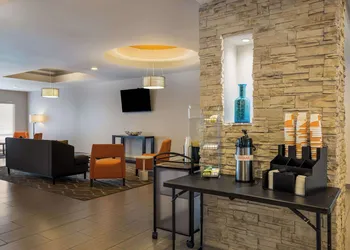 Comfort Suites Denham Springs hotel thumbnail 2