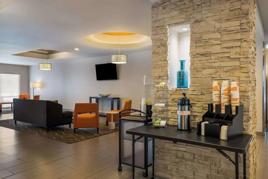 Comfort Suites Denham Springs hotel detail image 2