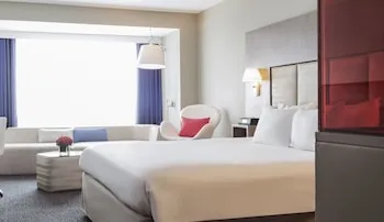 Novotel Montreal Centre hotel thumbnail 8