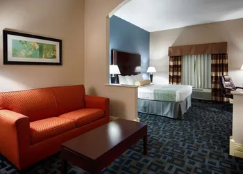 Best Western Plus Kalamazoo Suites hotel thumbnail 6