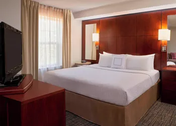 Residence Inn by Marriott Gravenhurst Muskoka Wharf hotel thumbnail 5