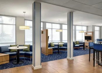 Courtyard by Marriott Fargo Moorhead, MN hotel thumbnail 3