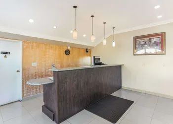 Americas Best Value Inn & Suites El Centro hotel thumbnail 4