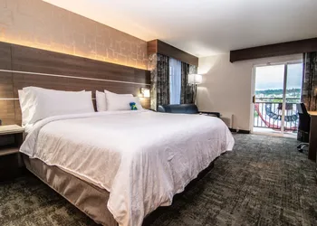 Holiday Inn Express Spokane Downtown by IHG hotel thumbnail 6