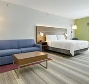 Holiday Inn Express & Suites Denton North by IHG hotel detail image 4