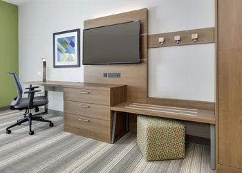 Holiday Inn Express & Suites Denton North by IHG hotel thumbnail 6
