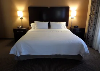 Hampton Inn & Suites Bakersfield/Hwy 58, CA hotel thumbnail 3