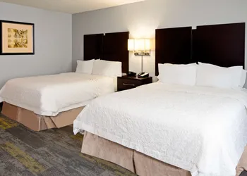 Hampton Inn & Suites Bakersfield/Hwy 58, CA hotel thumbnail 8