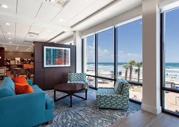 Holiday Inn Express & Suites Oceanfront by IHG hotel thumbnail 5