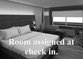 Holiday Inn Express & Suites Oceanfront by IHG hotel thumbnail 6