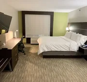 Holiday Inn Express & Suites Longview North by IHG hotel detail image 4