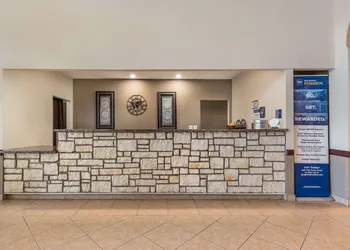 Best Western La Grange Inn & Suites hotel thumbnail 4